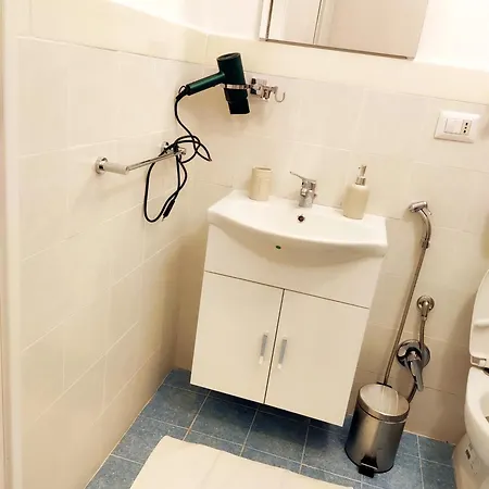 Πανσιόν Sina Rent Flaminio *